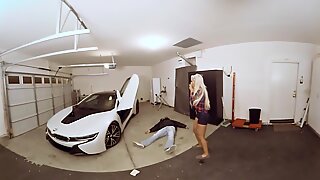 VR Porn-Hot Ibu Seksi Fuck The Kereta Theif