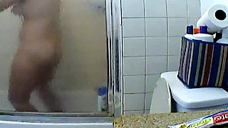 Asiatisk tonåring dusch